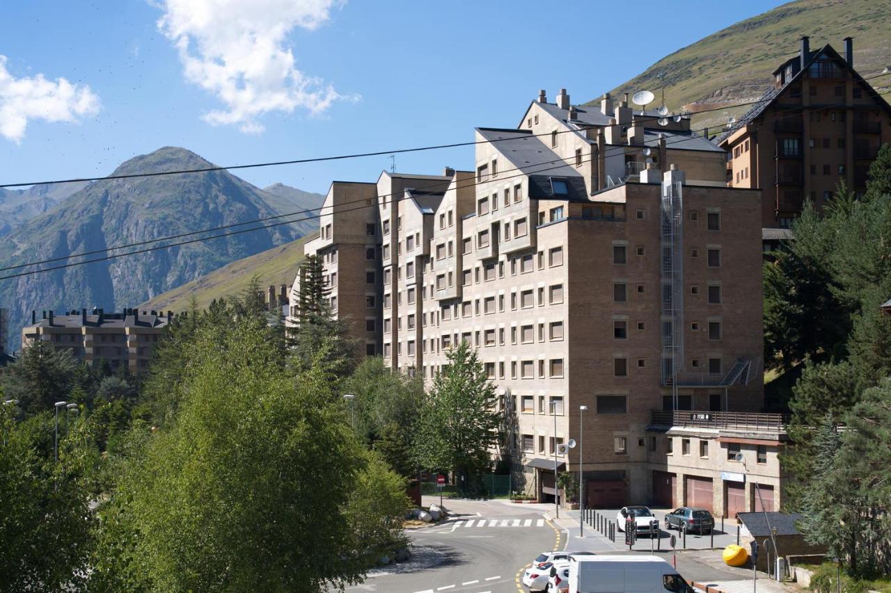 Apartamentos Solneu Бакейра-Берет Екстер'єр фото